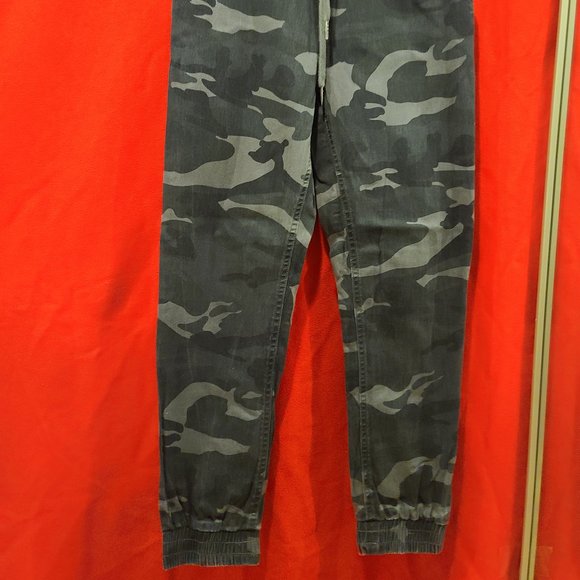 Camouflage pants - Picture 2 of 5